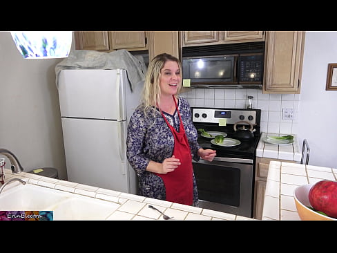 ❤️ Stepmom milking him in the kitchen before his date. ️❌ Porno at en-gb.slowheat.top ️❤